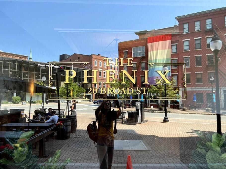 The Phenix Historic Dtwn Hotel, King Bed, Room # 309 Bangor Kültér fotó